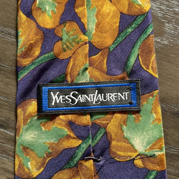 Yves Saint Laurent 100% Silk Neck Tie Imported from Italy Made in the USA - Picture 3 of 4